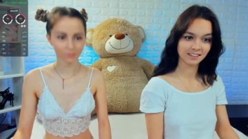 W0wgirls  12-06-2021